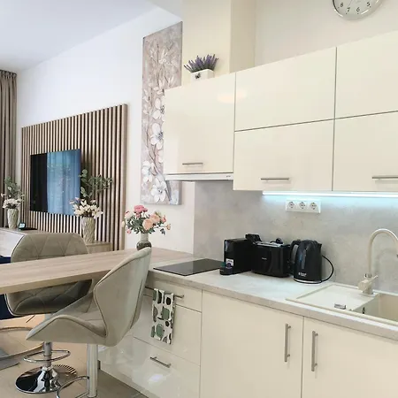 Apartamento Carbona Silk Hévíz